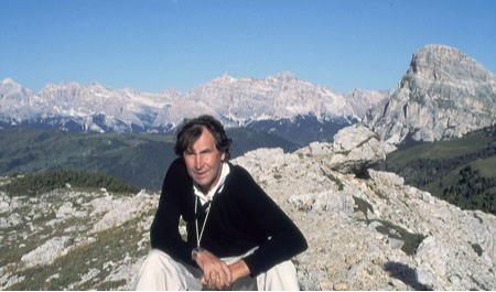 天空（中国）创新论坛第二千零一十一讲：Oxygenation and marine microbial carbonates: The long history