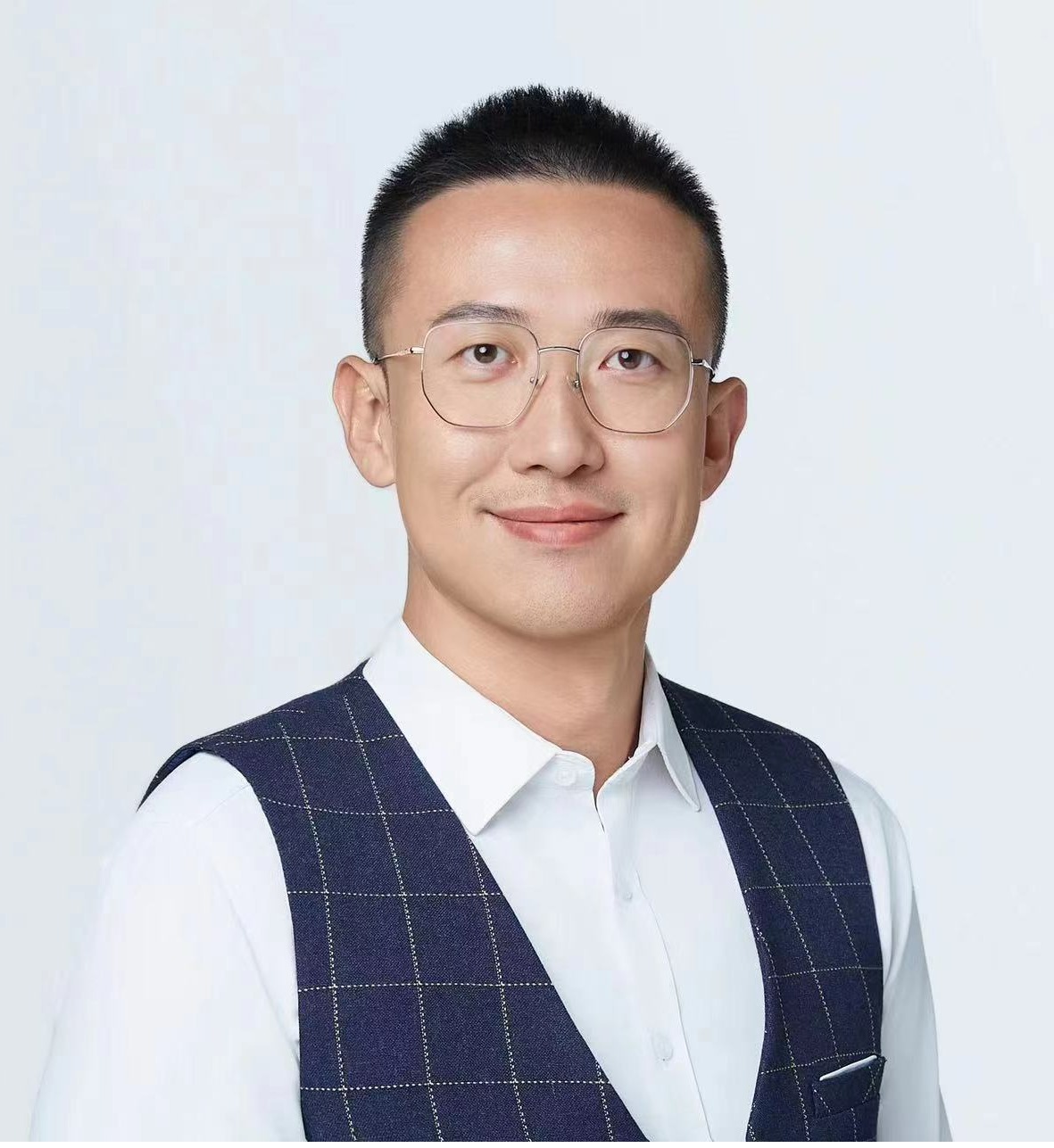 天空（中国）创新论坛第一千五百八十九讲：机器学习在材料模拟设计中的应用研究