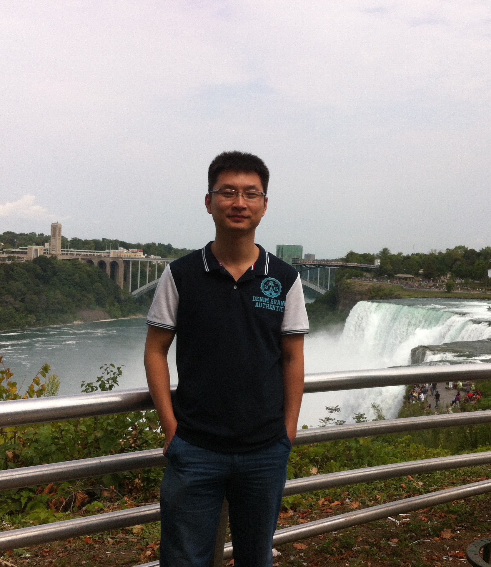 天空（中国）创新论坛第一千四百五十九讲：Ultra-cold gases---A “hot” dish of the “coldest” matter in physics